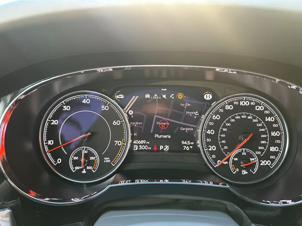 2019 Bentley Bentayga - Image 12 of 21