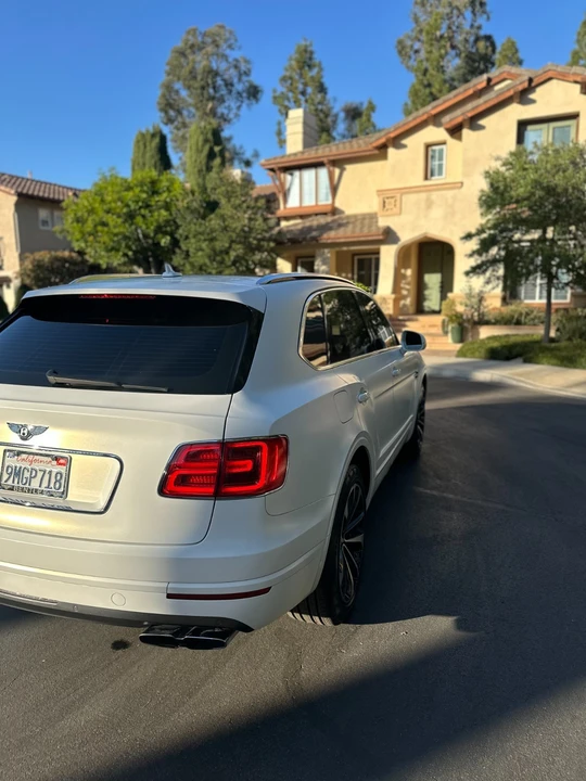 2019 Bentley Bentayga - Image 6 of 21