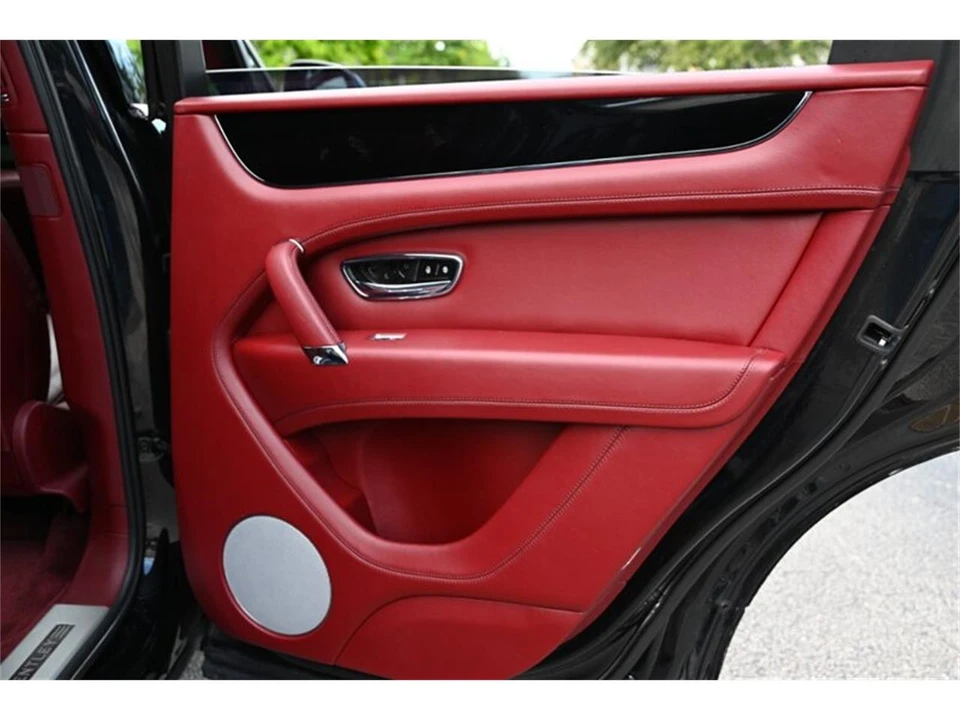 2019 Bentley Bentayga - Image 29 of 31