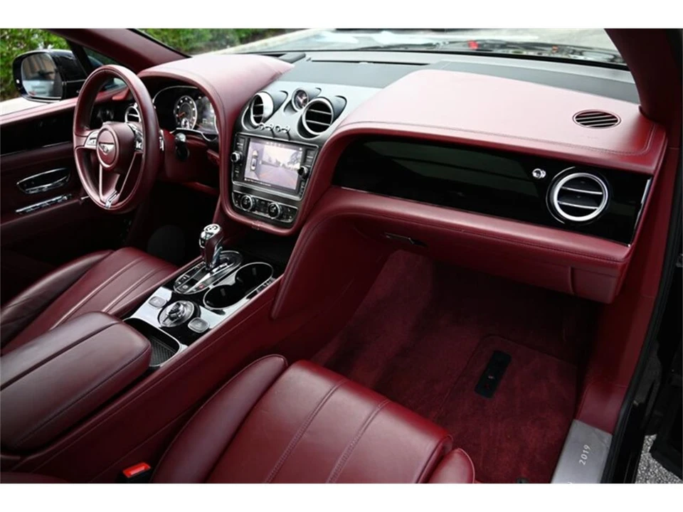 2019 Bentley Bentayga - Image 26 of 31