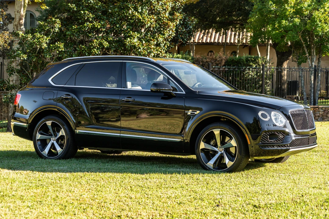 2019 Bentley Bentayga - Image 11 of 31