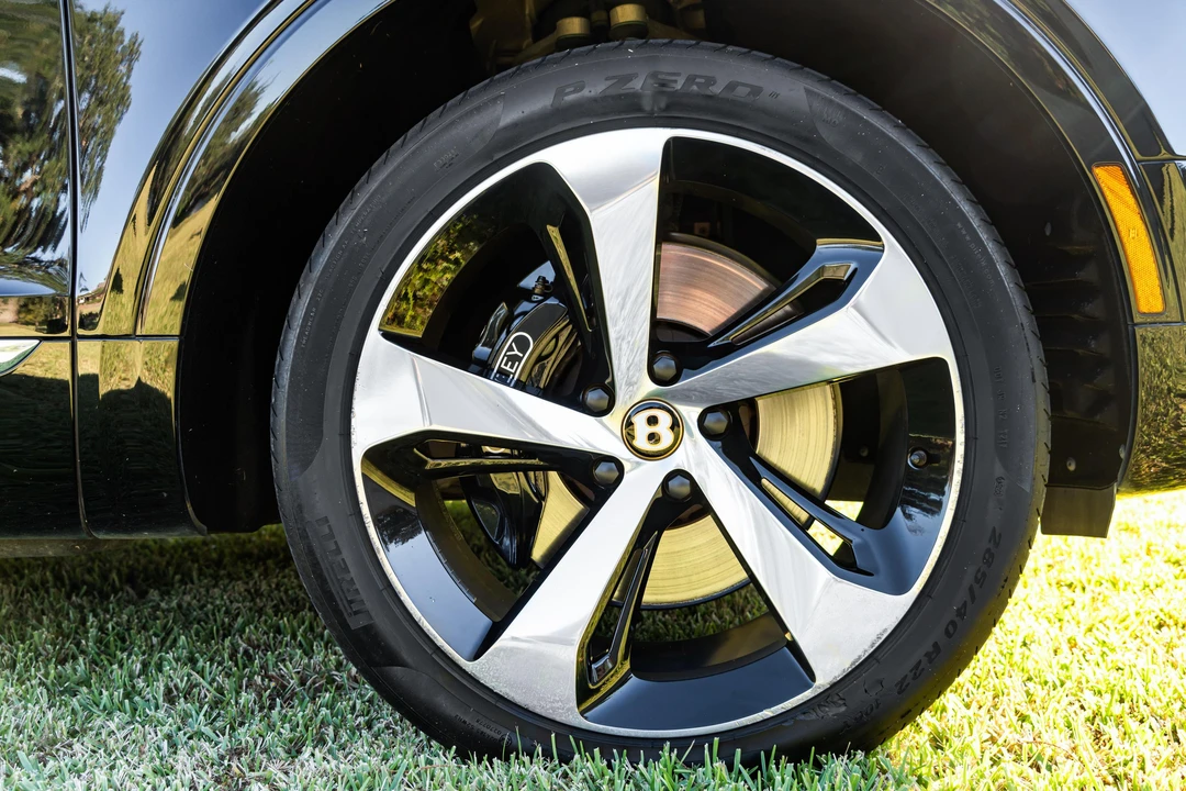 2019 Bentley Bentayga - Image 30 of 31