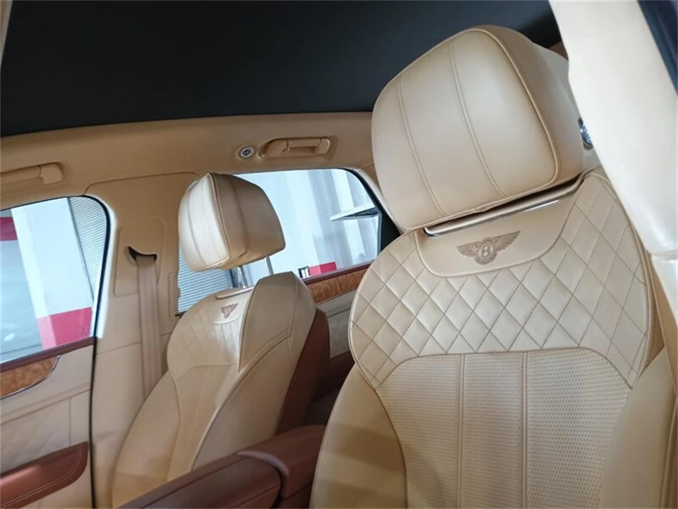2019 Bentley Bentayga - Image 17 of 31