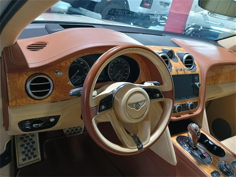 2019 Bentley Bentayga - Image 19 of 31
