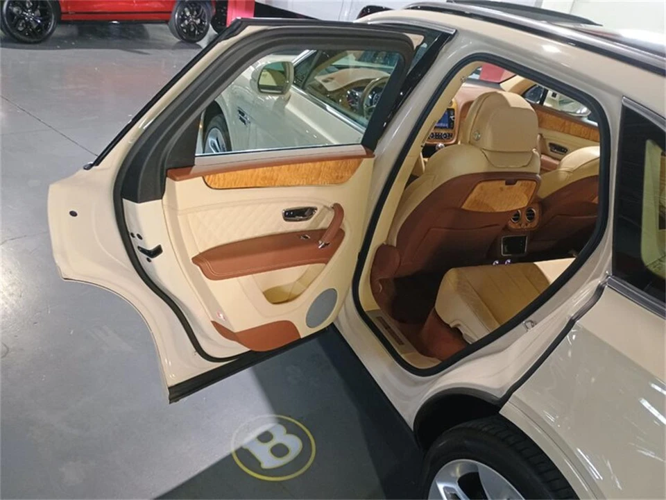 2019 Bentley Bentayga - Image 28 of 31