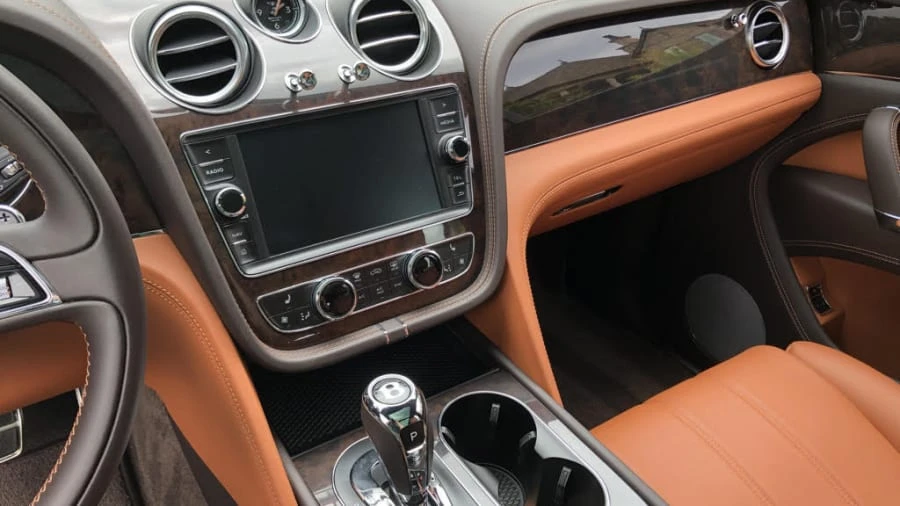 2019 Bentley Bentayga - Image 5 of 10