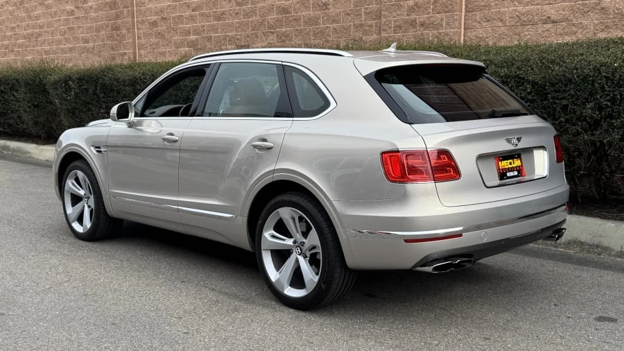 2019 Bentley Bentayga - Image 3 of 11