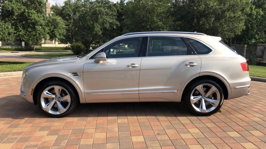 2019 Bentley Bentayga - Image 2 of 10
