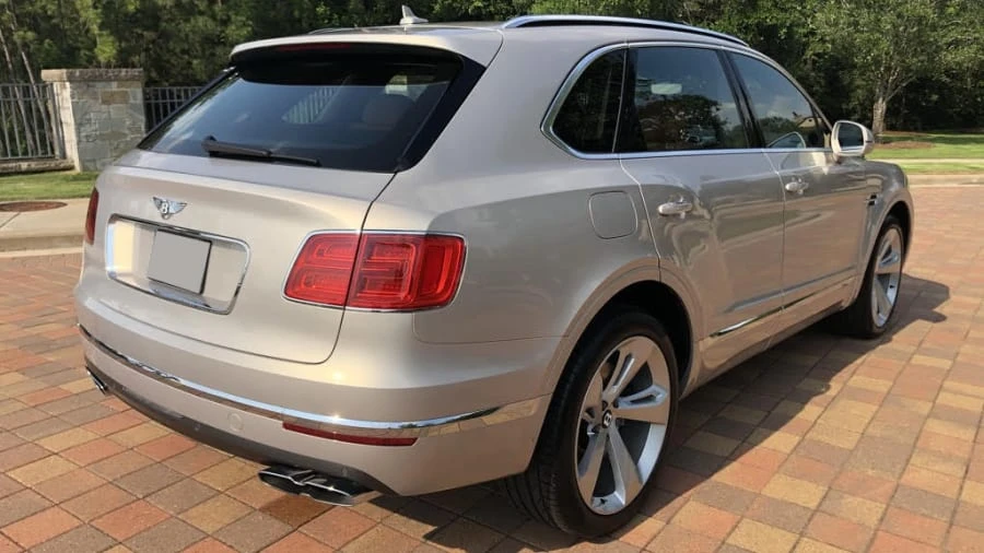 2019 Bentley Bentayga - Image 7 of 10