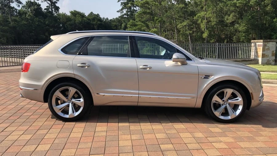 2019 Bentley Bentayga - Image 8 of 10