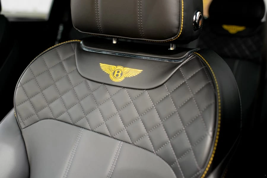 2019 Bentley Bentayga - Image 17 of 28