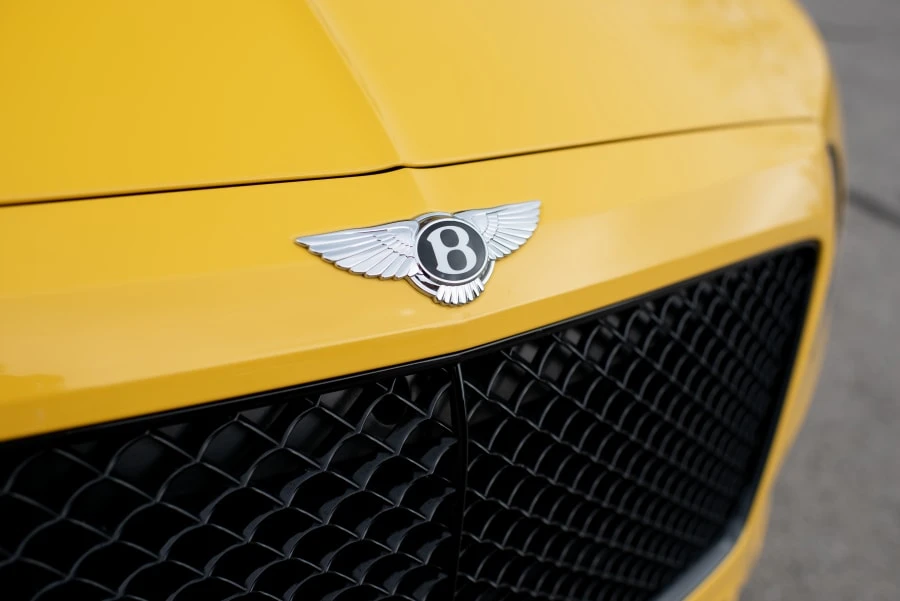 2019 Bentley Bentayga - Image 7 of 28