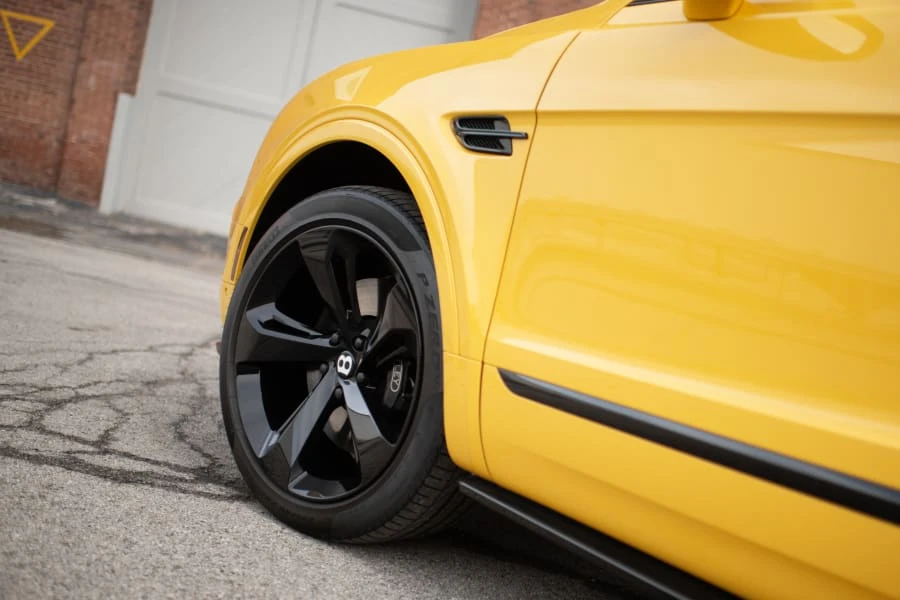 2019 Bentley Bentayga - Image 8 of 28
