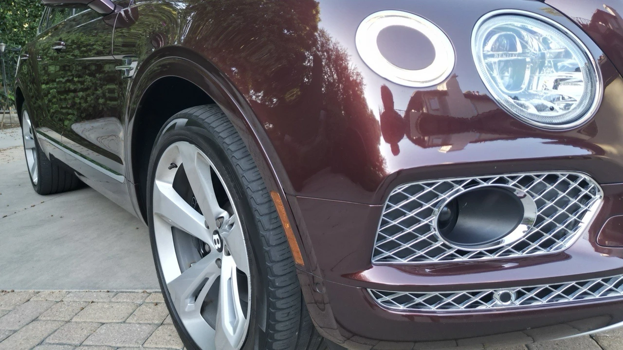 2019 Bentley Bentayga - Image 6 of 18