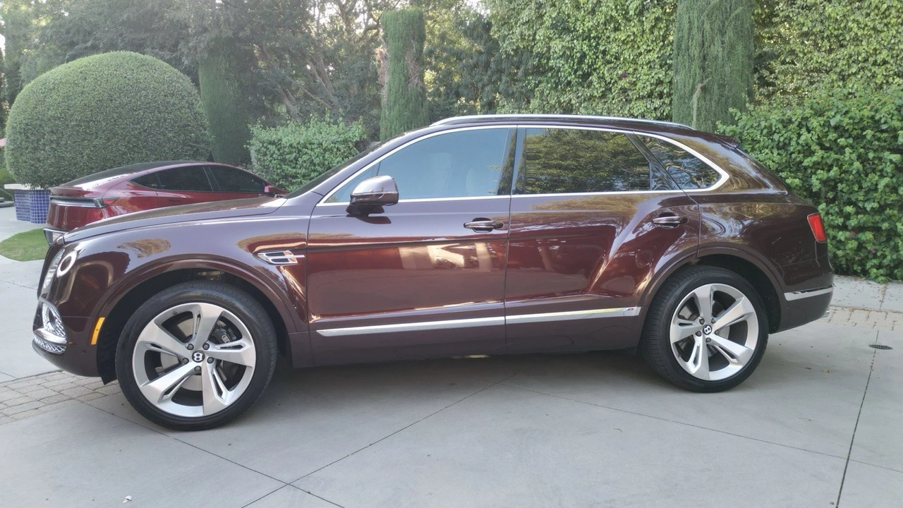 2019 Bentley Bentayga - Image 4 of 18