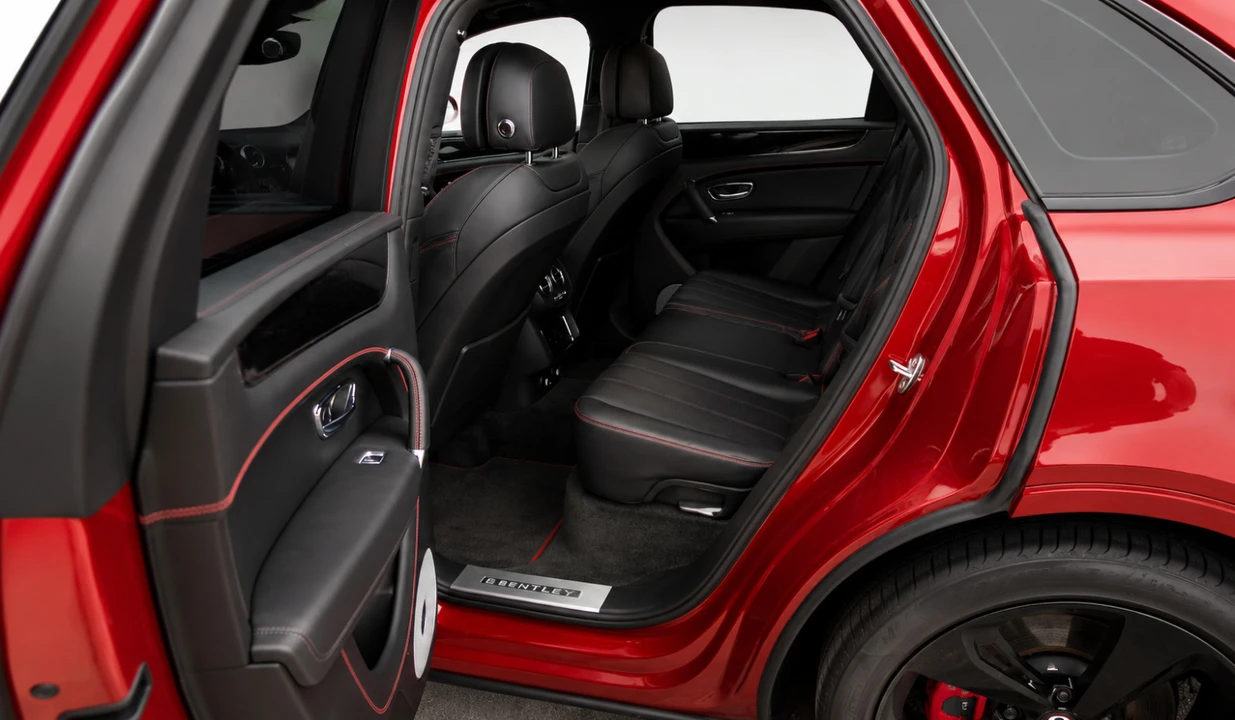 2019 Bentley Bentayga - Image 8 of 9