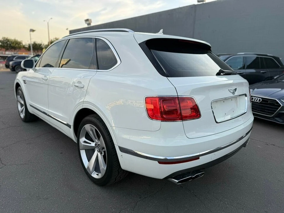 2019 Bentley Bentayga - Image 6 of 21