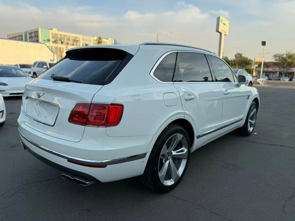 2019 Bentley Bentayga - Image 4 of 21