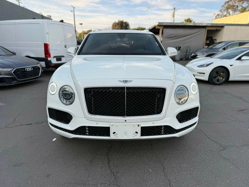 2019 Bentley Bentayga - Image 2 of 21