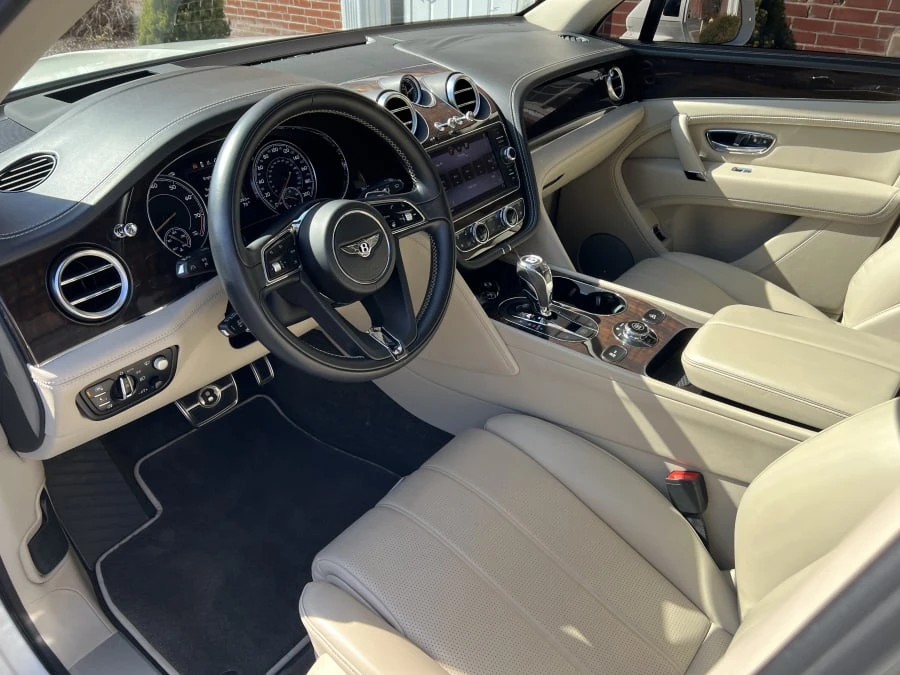2019 Bentley Bentayga - Image 4 of 11