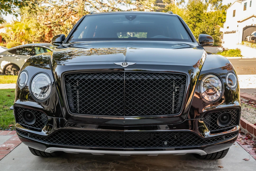 2019 Bentley Bentayga - Image 2 of 31