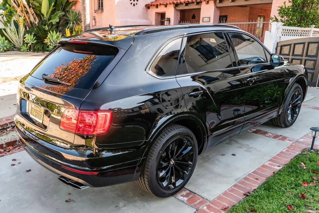2019 Bentley Bentayga - Image 4 of 31
