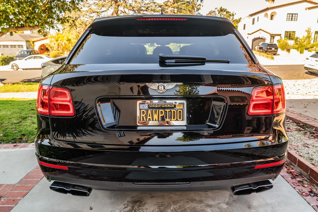 2019 Bentley Bentayga - Image 9 of 31