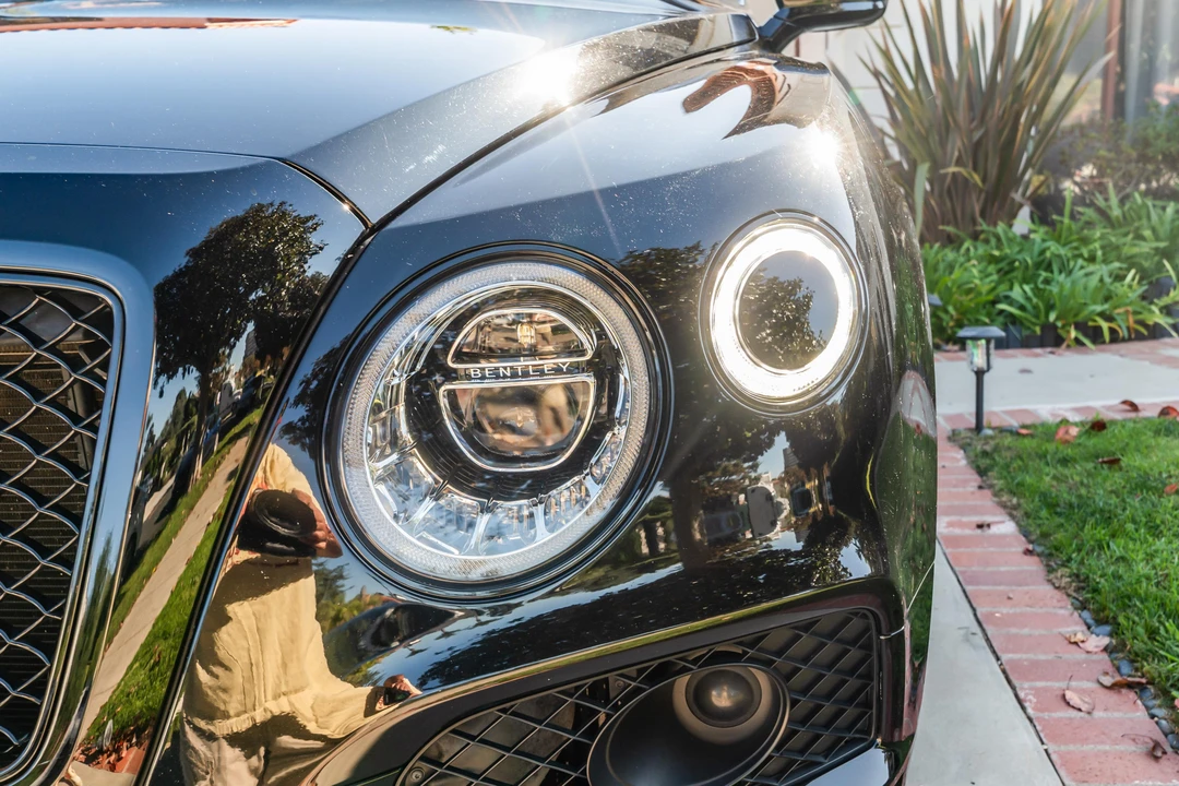 2019 Bentley Bentayga - Image 15 of 31