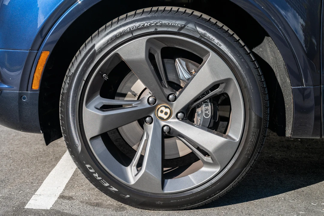2019 Bentley Bentayga - Image 22 of 31