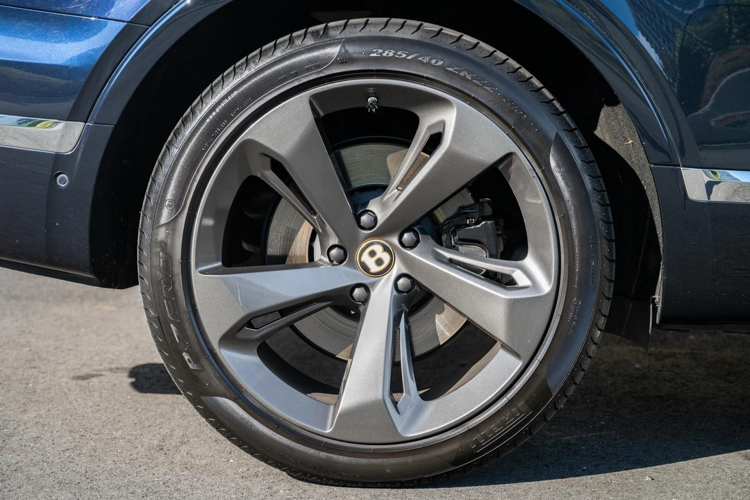 2019 Bentley Bentayga - Image 24 of 31