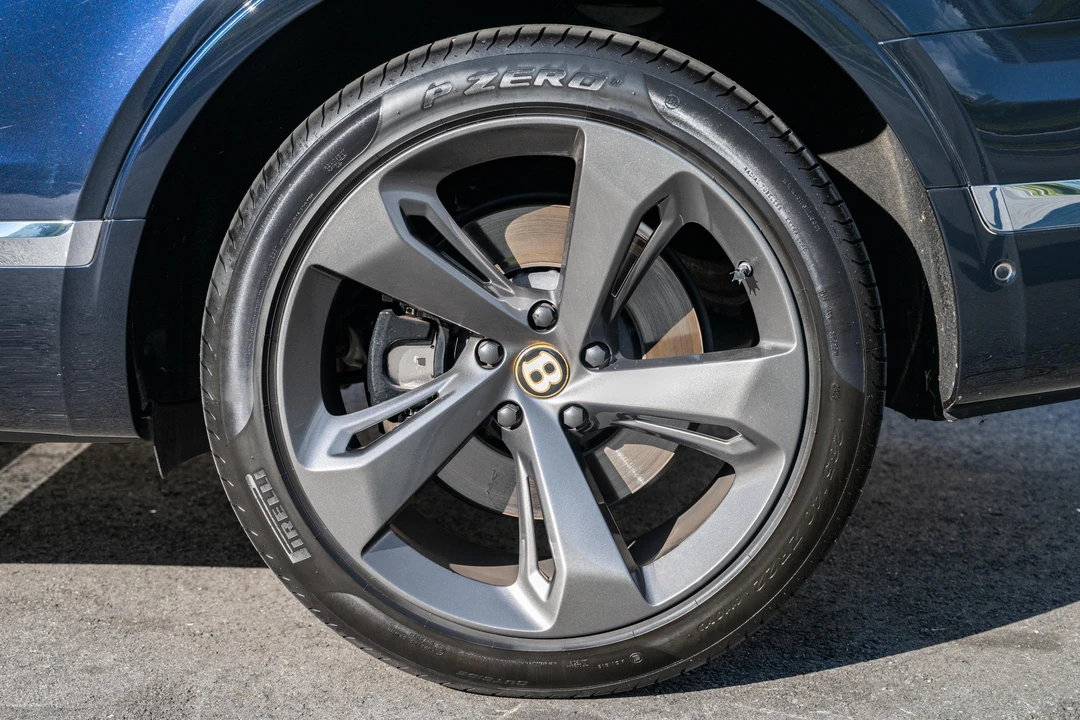 2019 Bentley Bentayga - Image 23 of 31