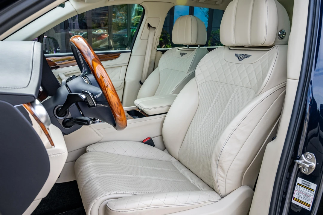 2019 Bentley Bentayga - Image 29 of 31