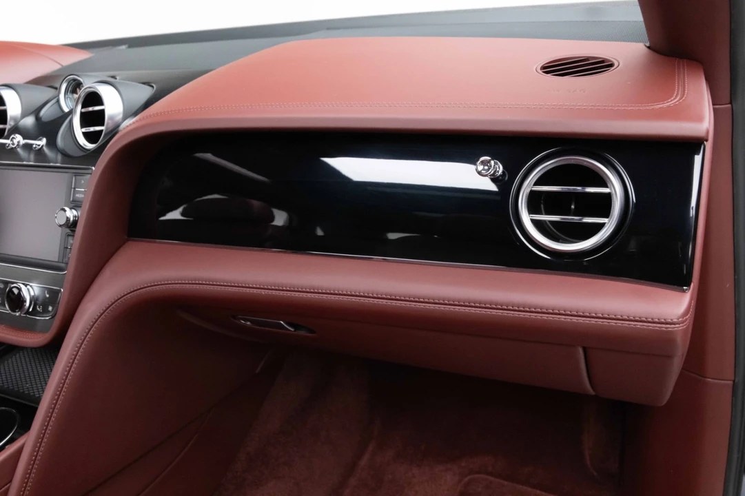 2019 Bentley Bentayga - Image 30 of 31