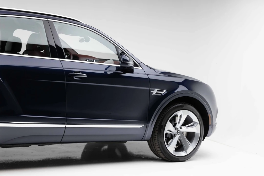 2019 Bentley Bentayga - Image 31 of 31