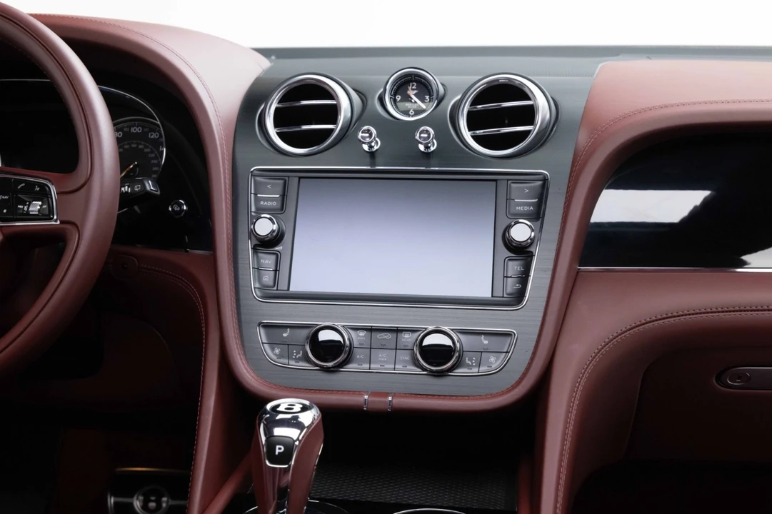 2019 Bentley Bentayga - Image 22 of 31