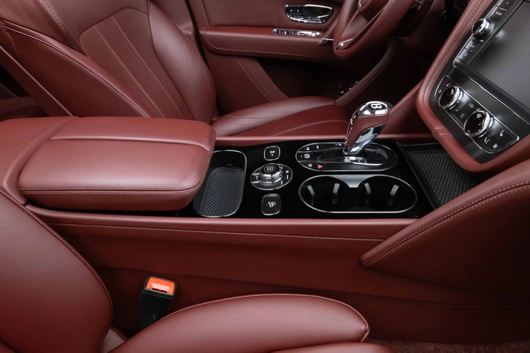 2019 Bentley Bentayga - Image 20 of 31