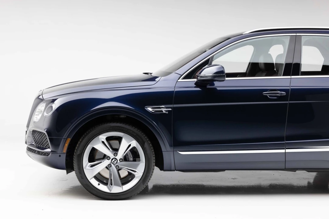 2019 Bentley Bentayga - Image 17 of 31