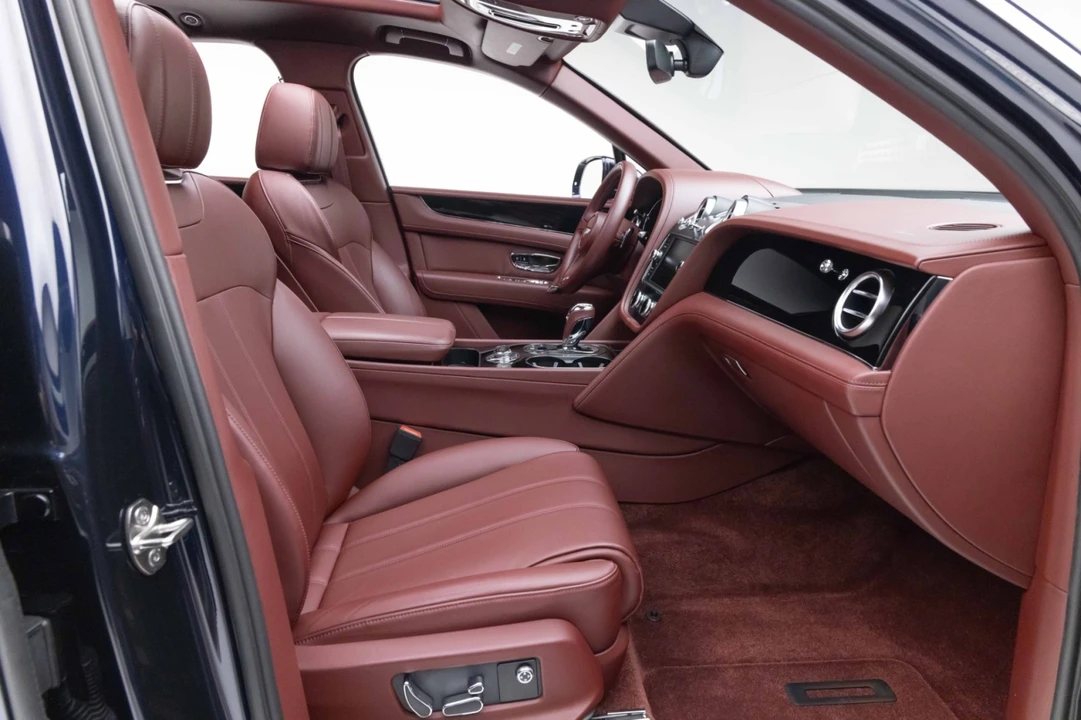 2019 Bentley Bentayga - Image 28 of 31