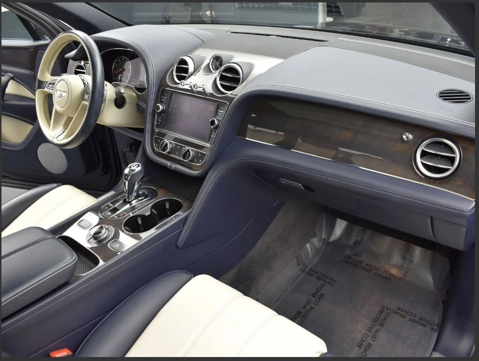 2019 Bentley Bentayga - Image 3 of 6