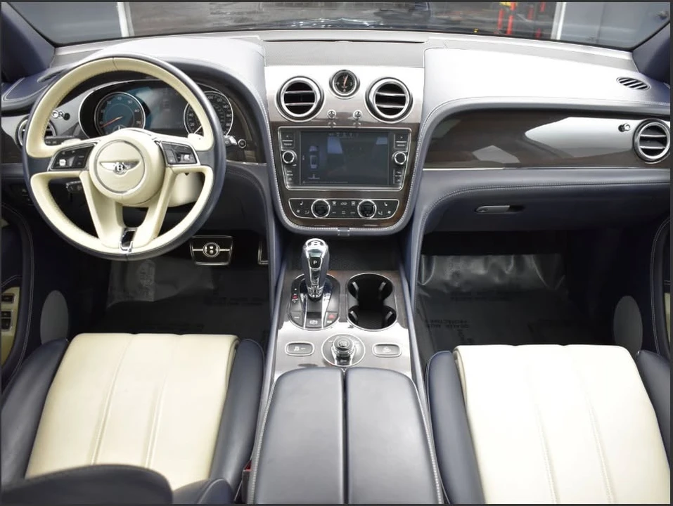 2019 Bentley Bentayga - Image 2 of 6