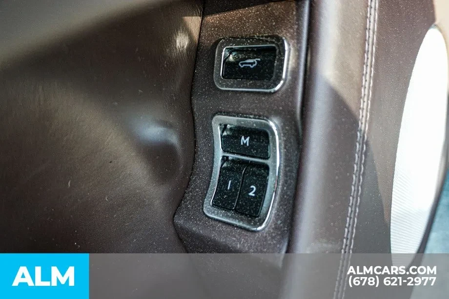 2019 Bentley Bentayga - Image 14 of 16