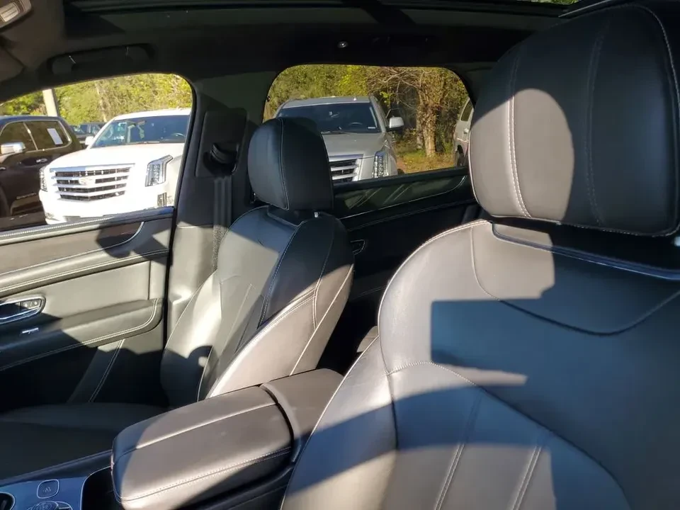 2019 Bentley Bentayga - Image 17 of 17