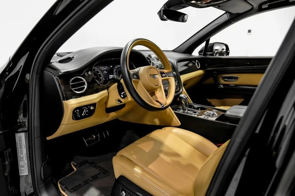 2019 Bentley Bentayga - Image 3 of 4
