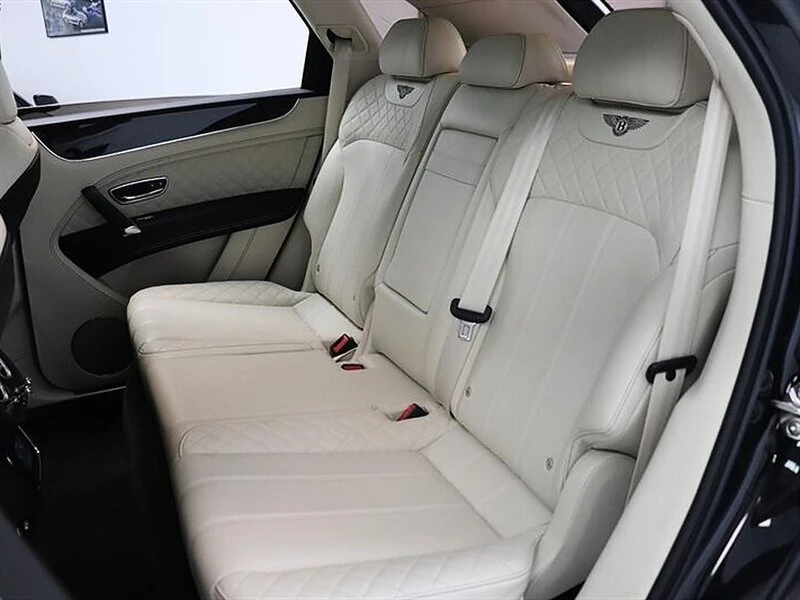 2019 Bentley Bentayga - Image 16 of 20