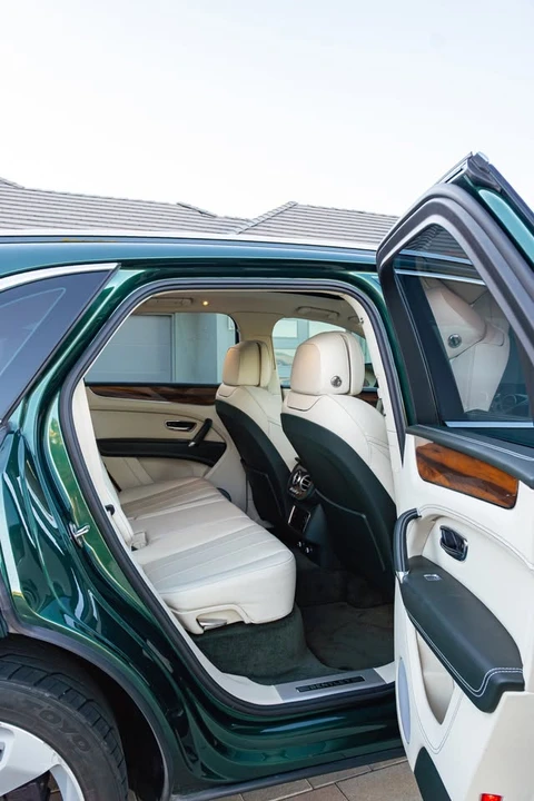 2019 Bentley Bentayga - Image 17 of 20
