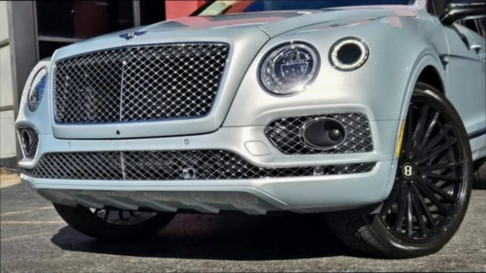 2019 Bentley Bentayga - Image 2 of 20