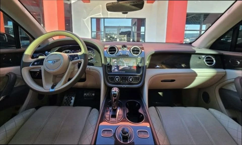 2019 Bentley Bentayga - Image 17 of 20