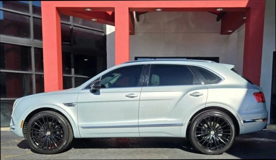2019 Bentley Bentayga - Image 4 of 20