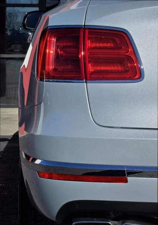 2019 Bentley Bentayga - Image 7 of 20