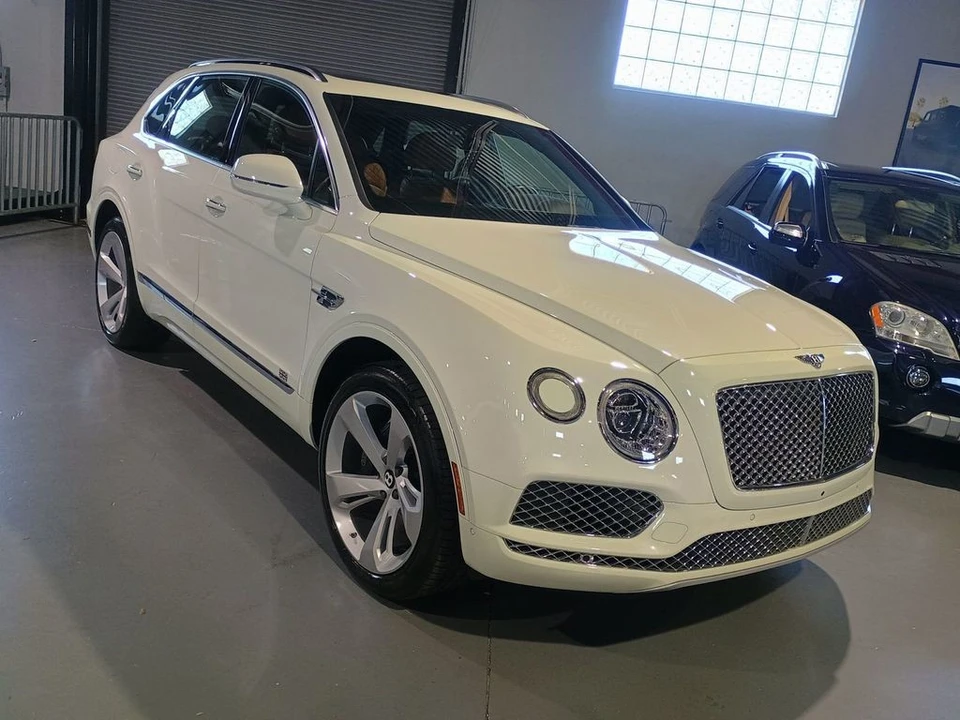 2019 Bentley Bentayga - Image 7 of 12